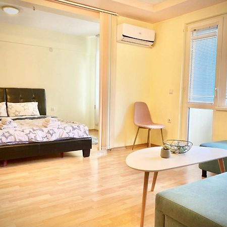 Sunny Central Apartment With Tv & Wi-Fi Stara Zagora Exteriér fotografie